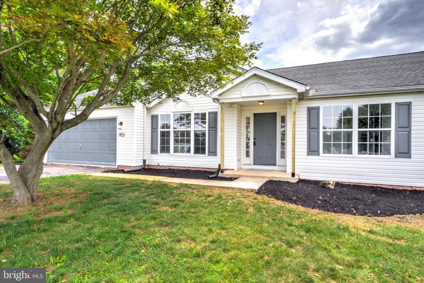 953 CAMPBELL RD