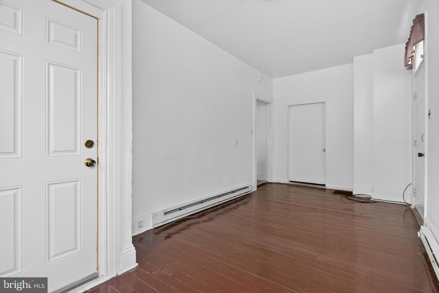 315 W North St Property Photo 26