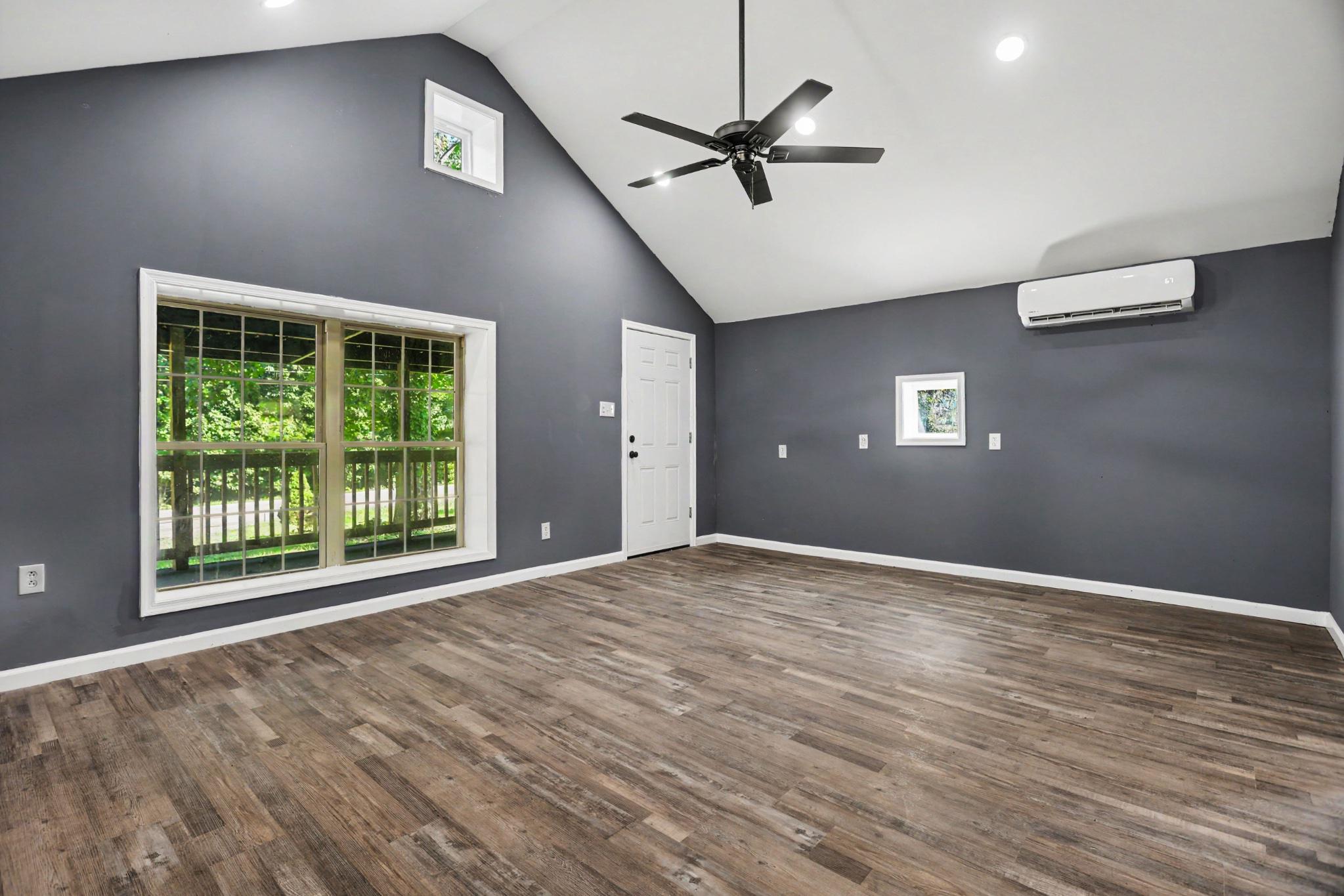 1041 Rohlers Church Rd Property Photo 1