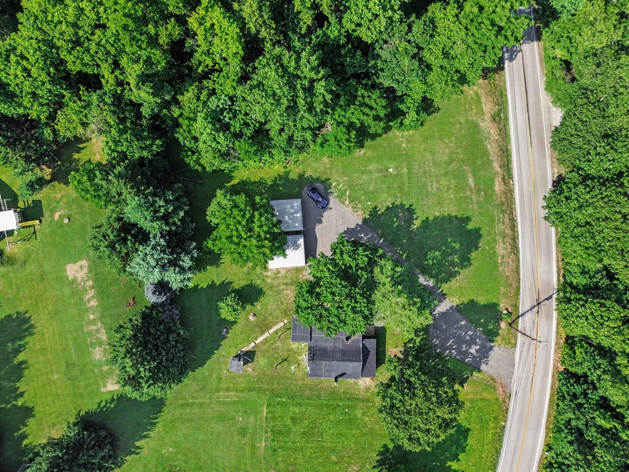 1041 Rohlers Church Rd Property Photo 3