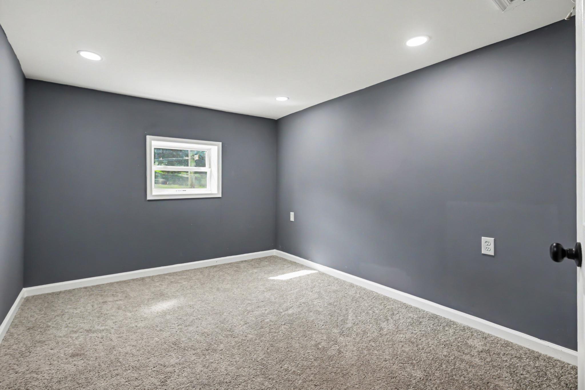 1041 Rohlers Church Rd Property Photo 15