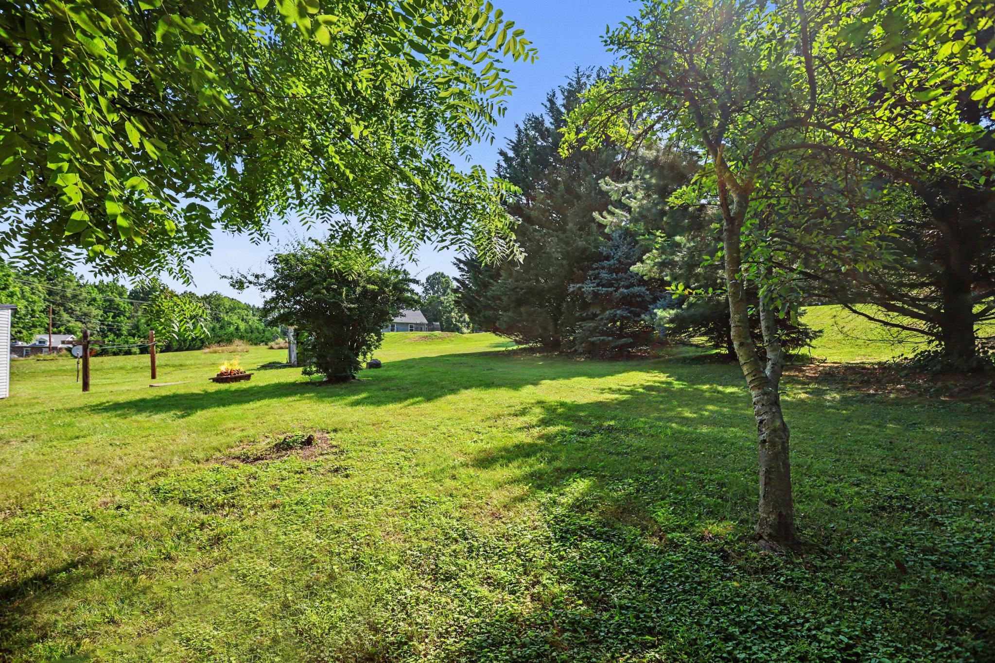 1041 Rohlers Church Rd Property Photo 18