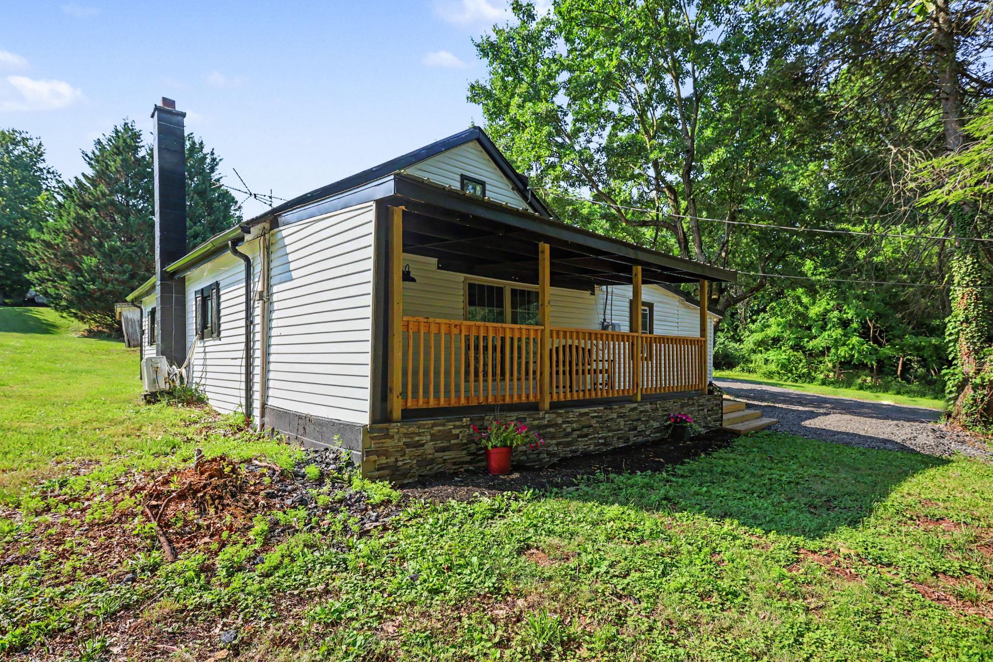 1041 Rohlers Church Rd Property Photo 26