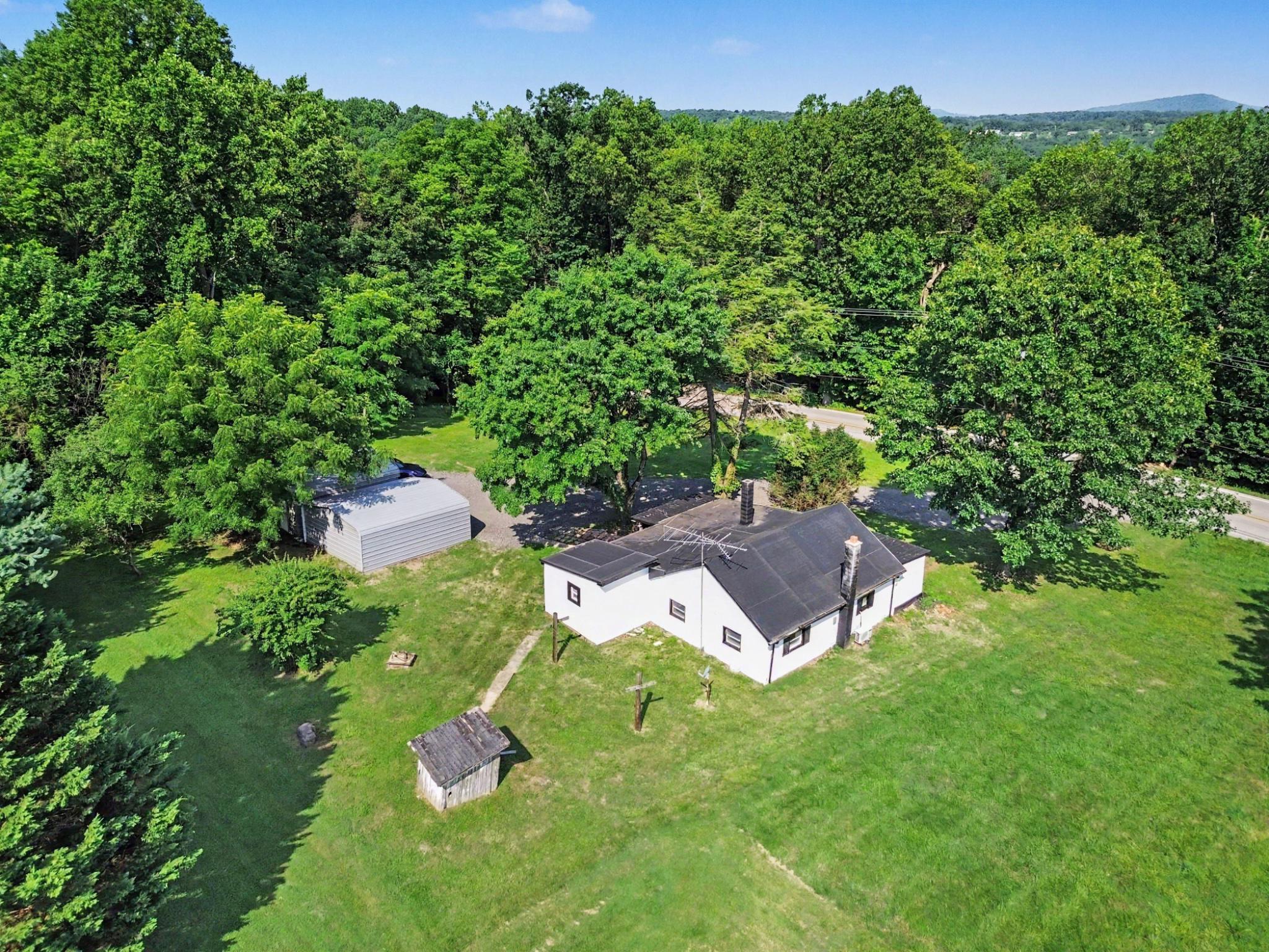 1041 Rohlers Church Rd Property Photo 32