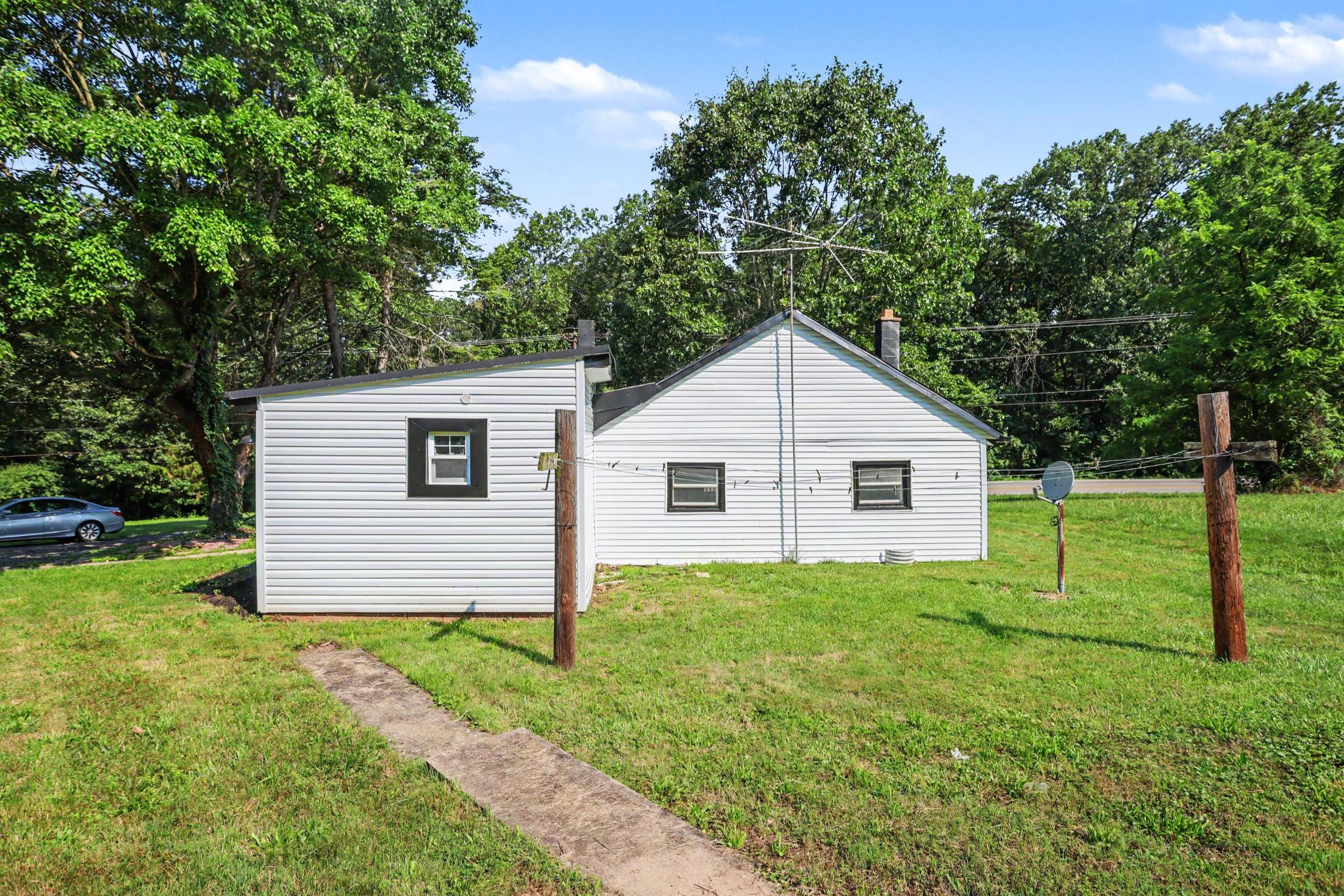 1041 Rohlers Church Rd Property Photo 33