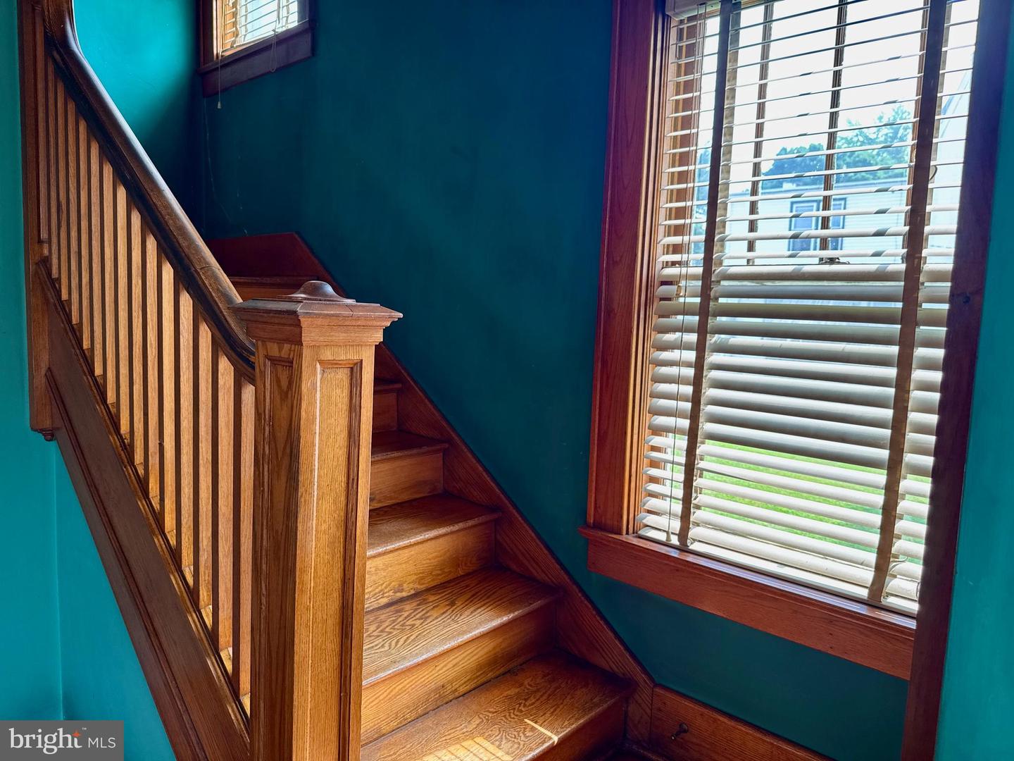 990 E Philadelphia St Property Photo 45