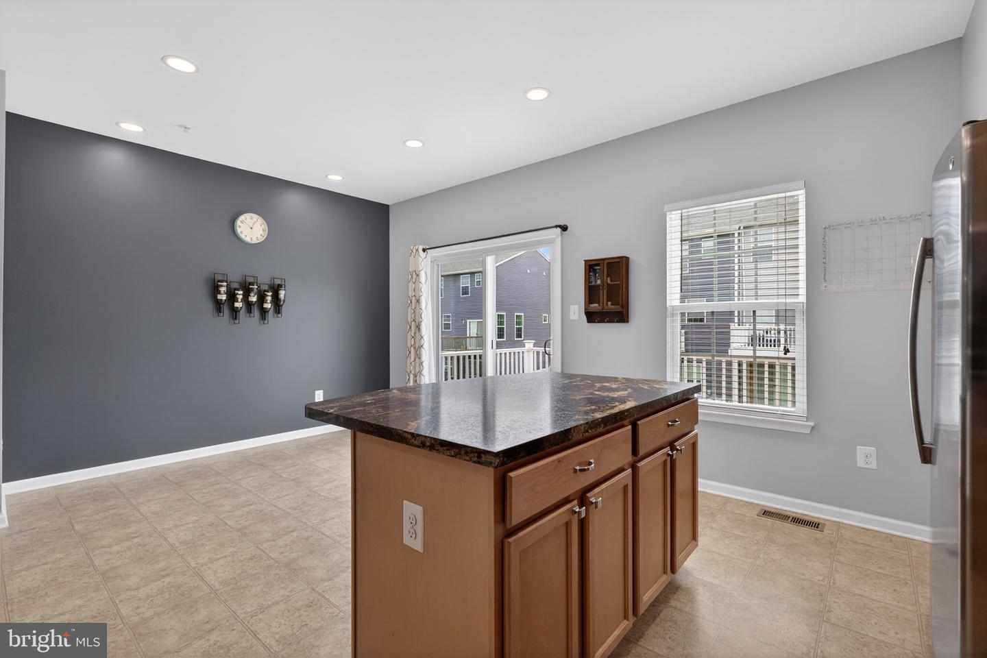 37 S Center St Property Photo 12