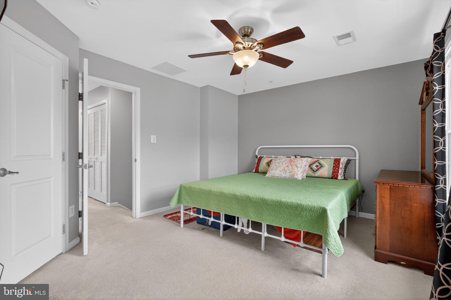 37 S Center St Property Photo 18