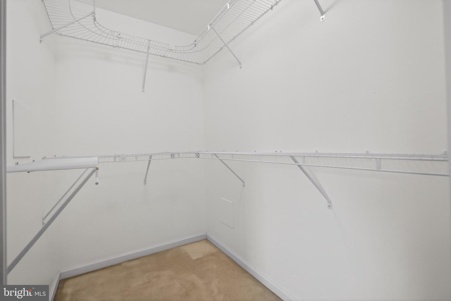 37 S Center St Property Photo 19