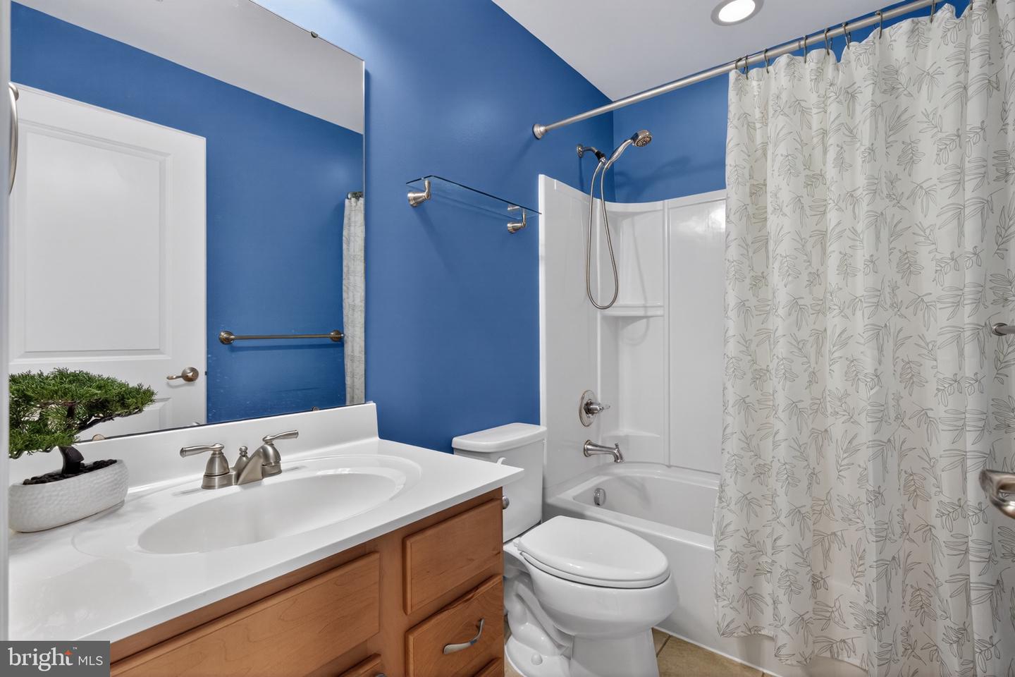 37 S Center St Property Photo 23