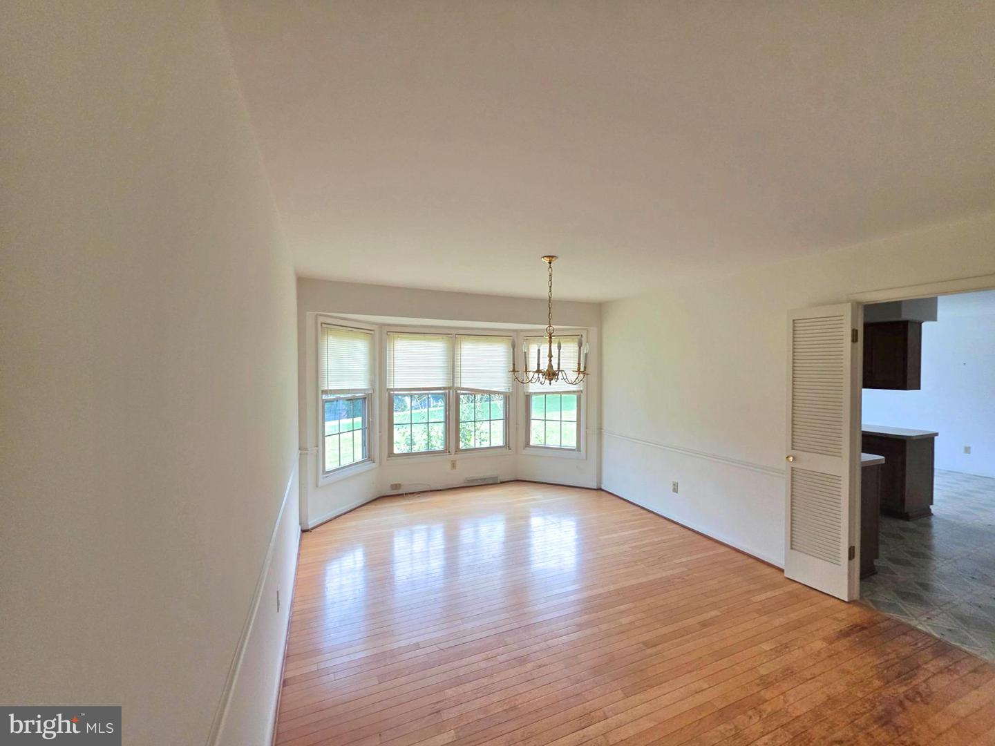 3765 Compton Ln Property Photo 3