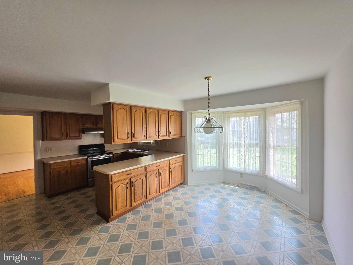3765 Compton Ln Property Photo 5