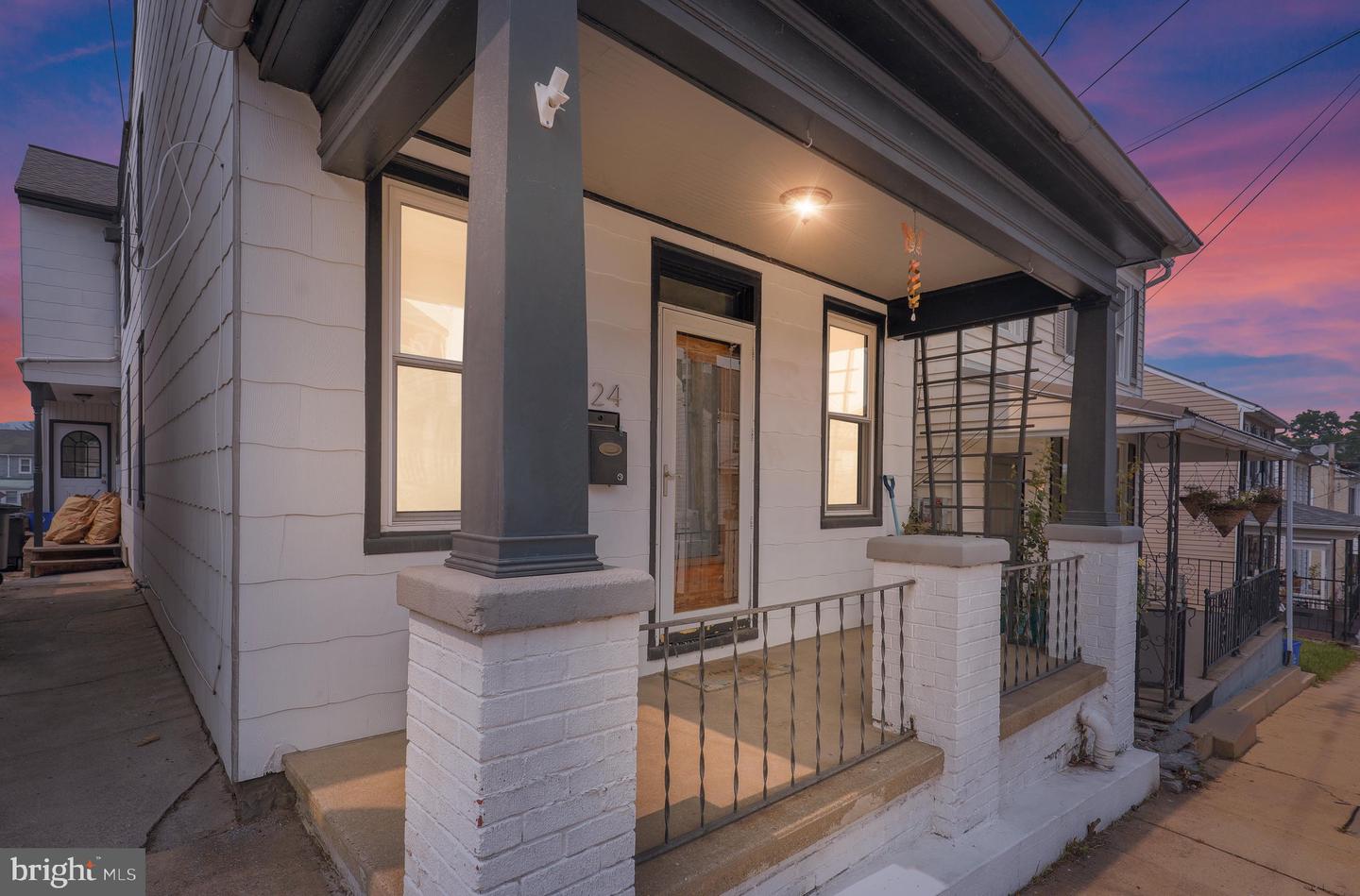 124 Orange St Property Photo 5