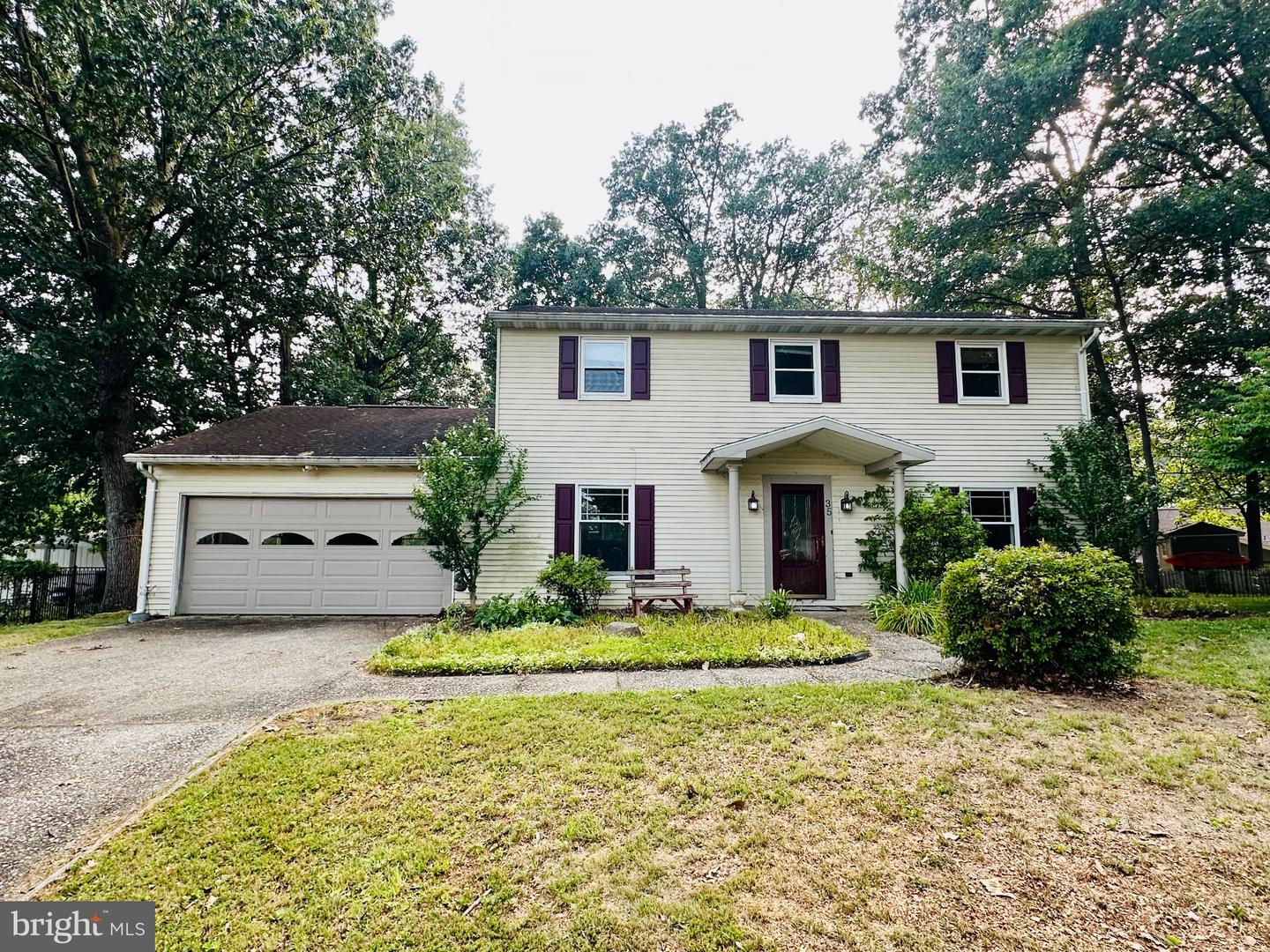 35 Johnston Cir Property Photo 1