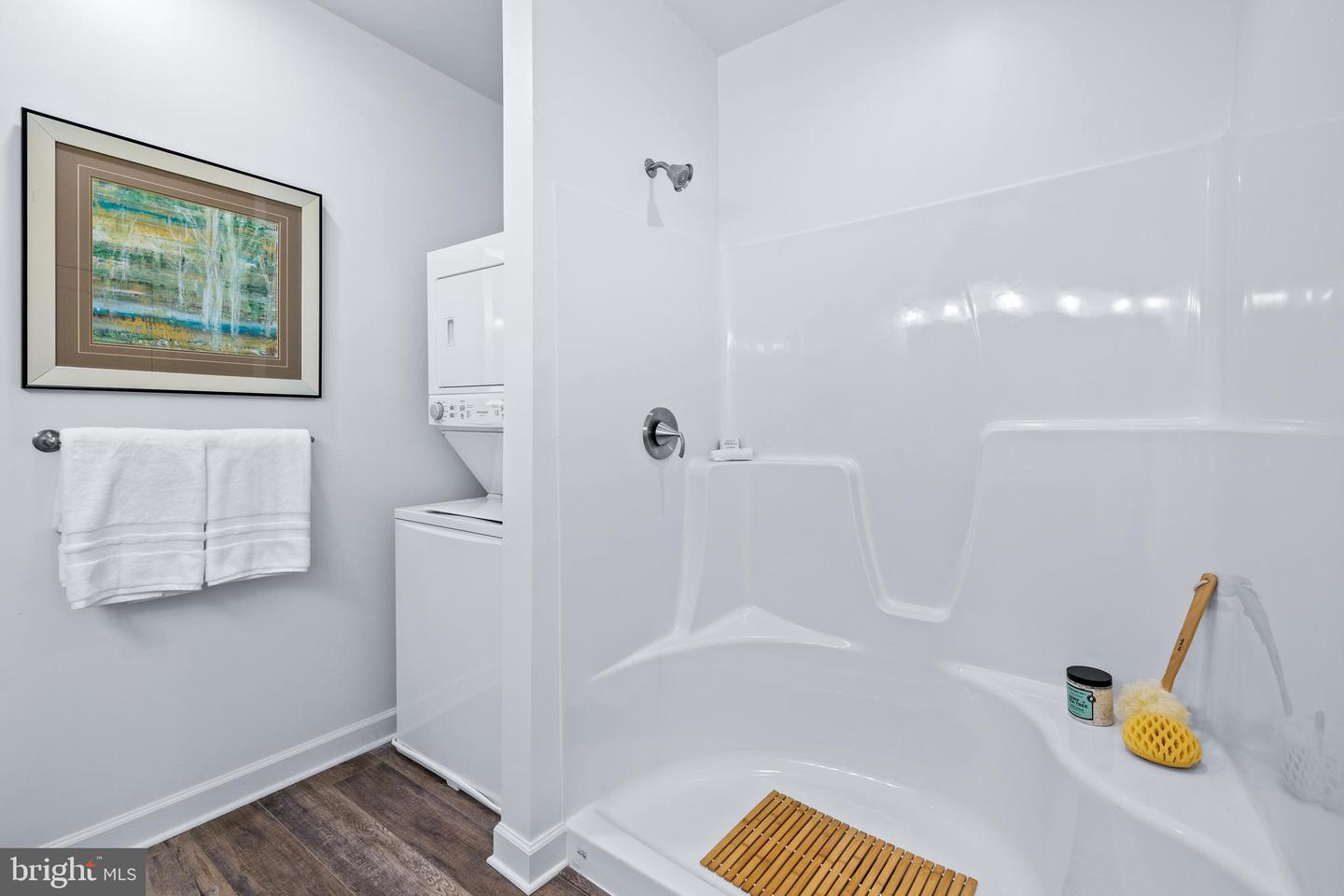 190 Cambridge Blvd Property Photo 17