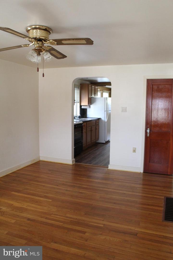 4840 Lehman Rd Property Photo 3
