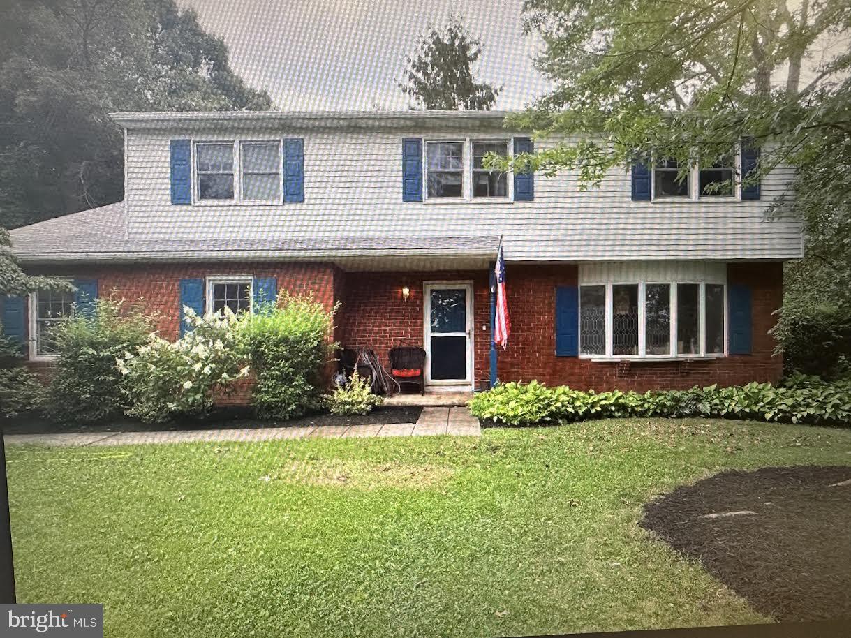 572 School Rd Property Photo 1
