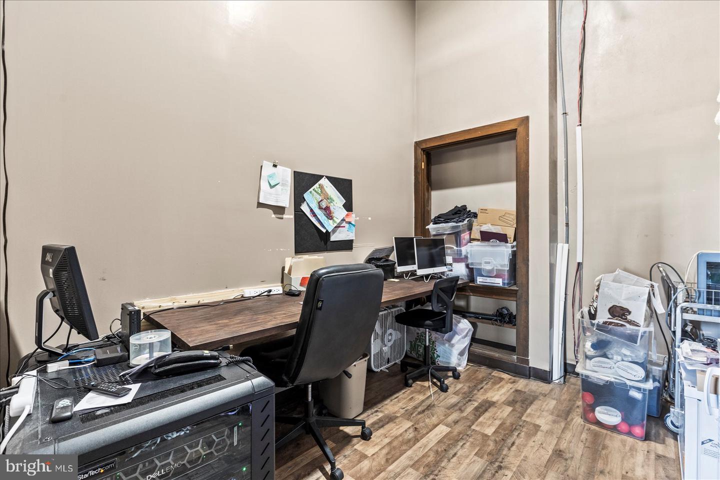 195 Stock St Property Photo 19