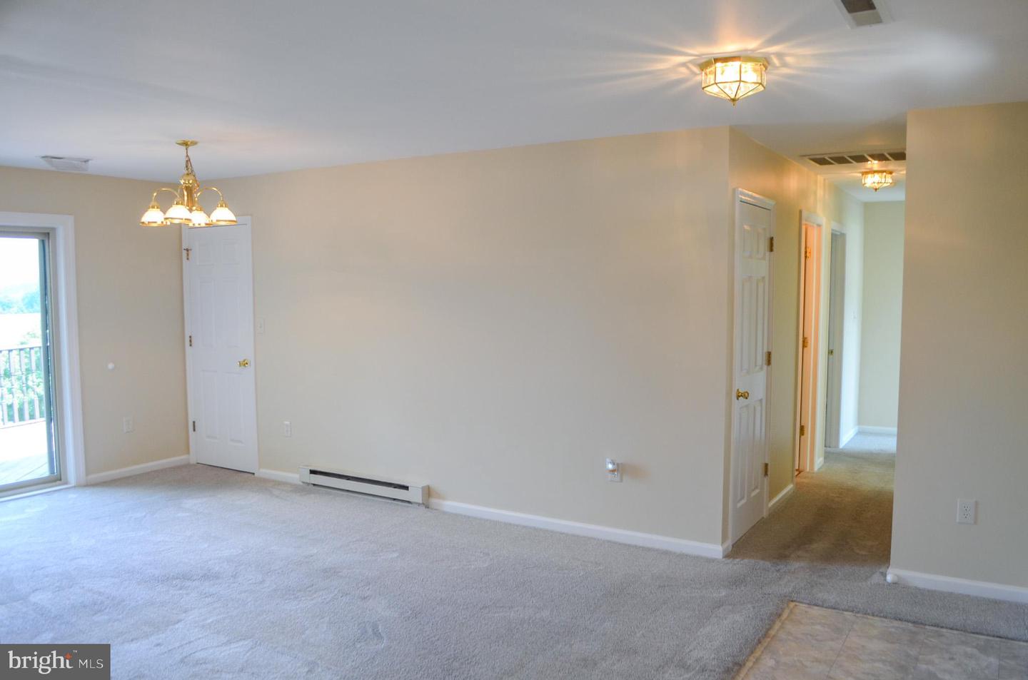 85 Chatham Ln Property Photo 10