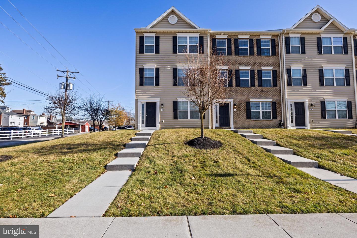 45 NITTANY COURT Property Photo 1