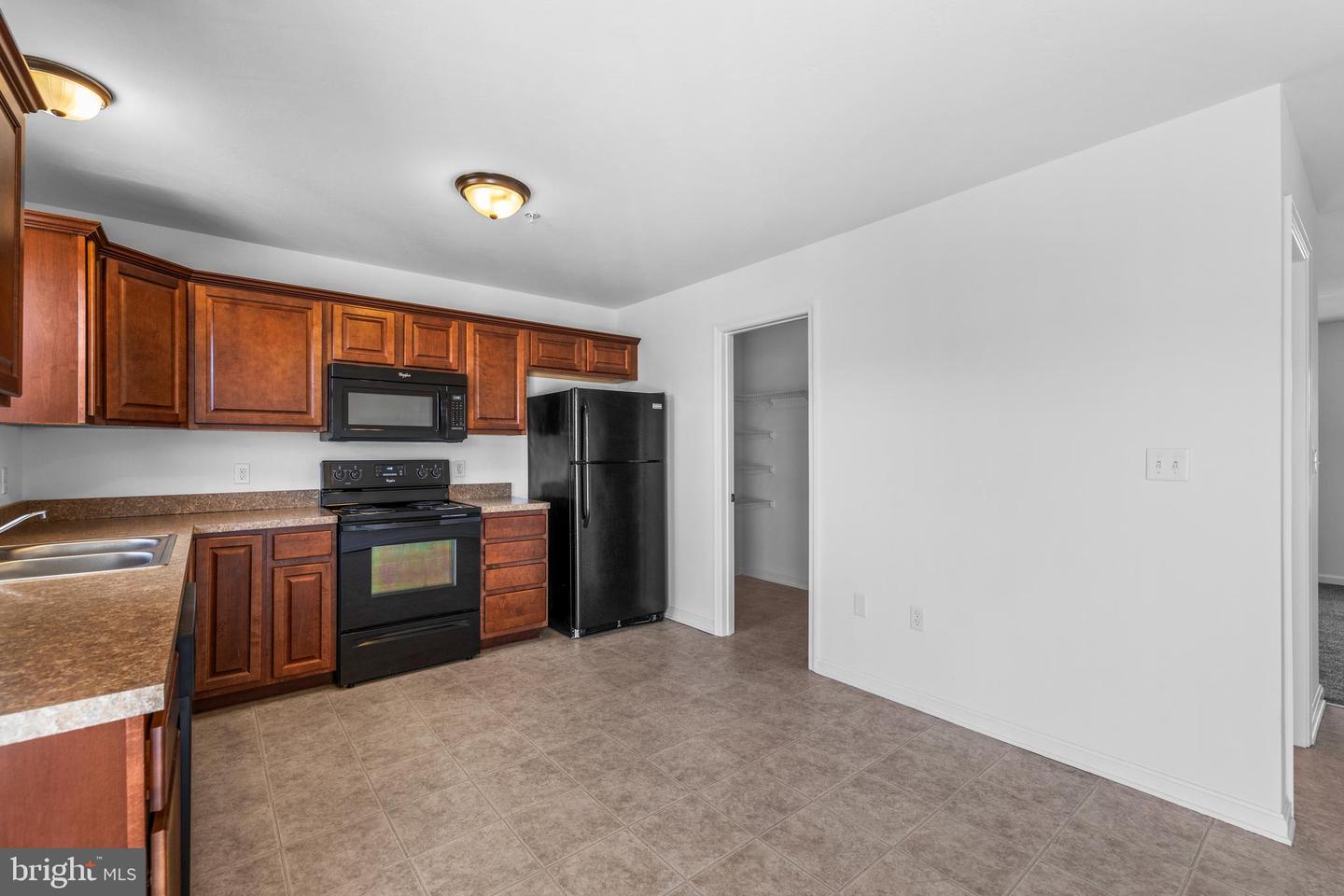 116 Breezewood Drive Property Photo 12