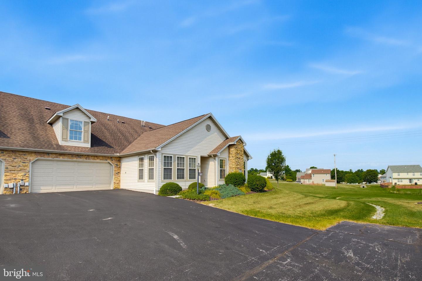 1391 Wellington Dr #a3 Property Photo 1