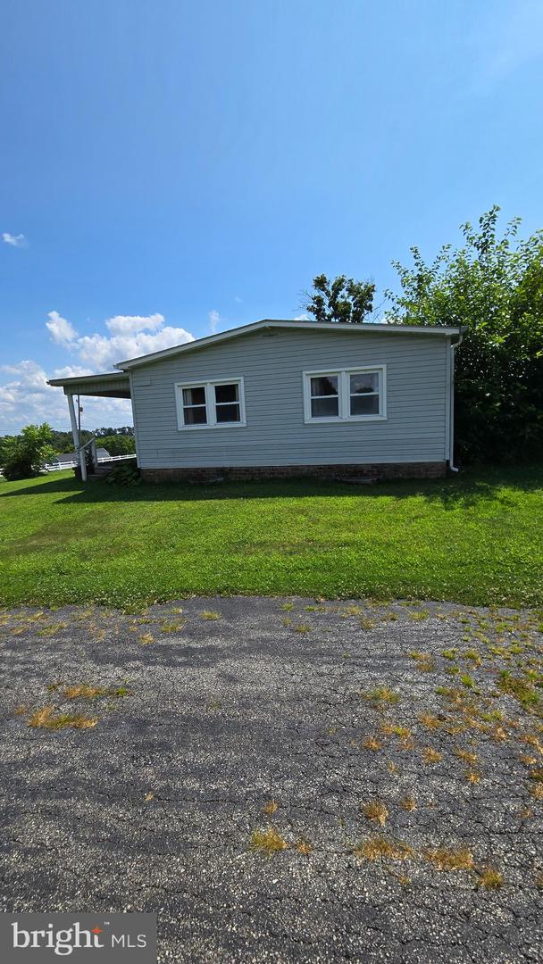 532 Riverview Dr Property Photo 3