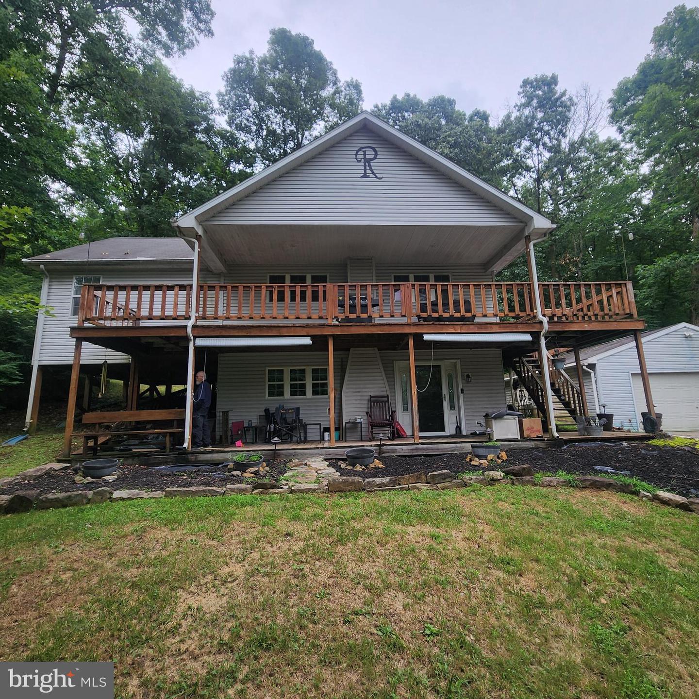 290 Creek Rd Property Photo 1