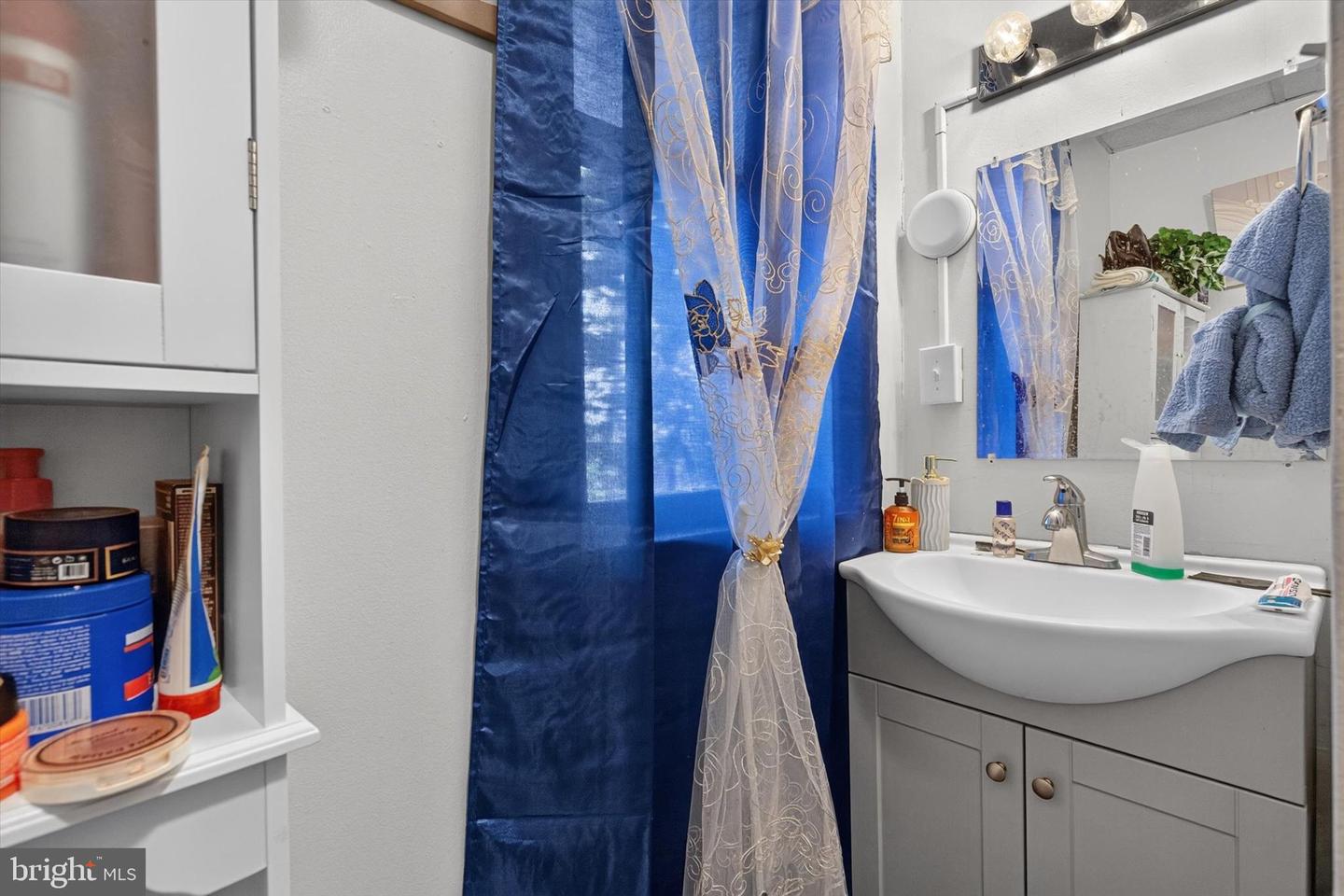 1547 W King St Property Photo 20