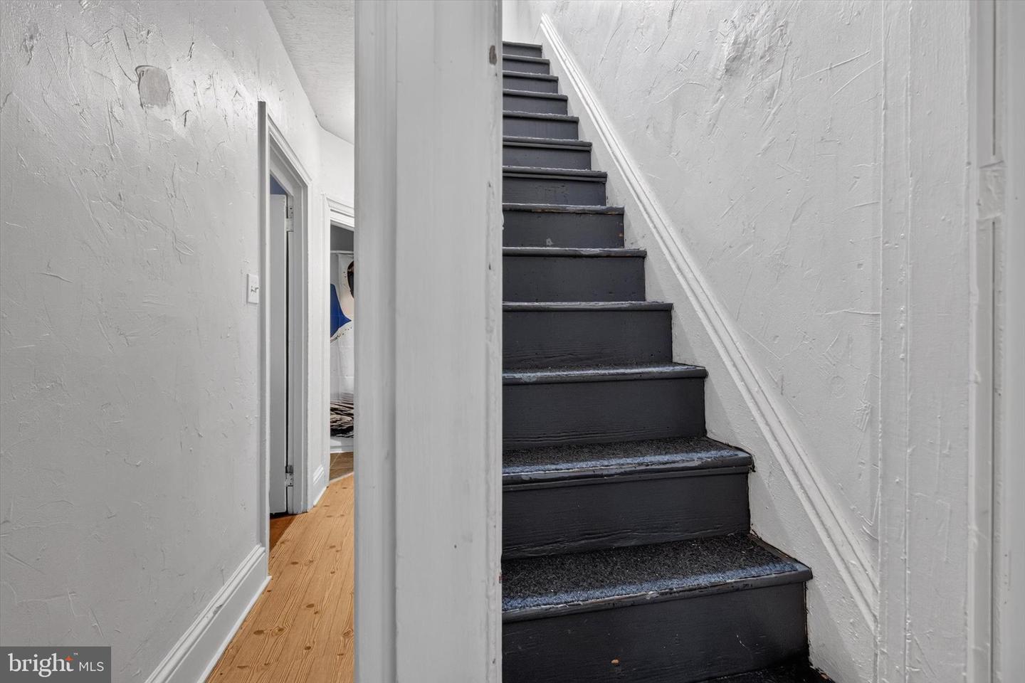 1547 W King St Property Photo 23