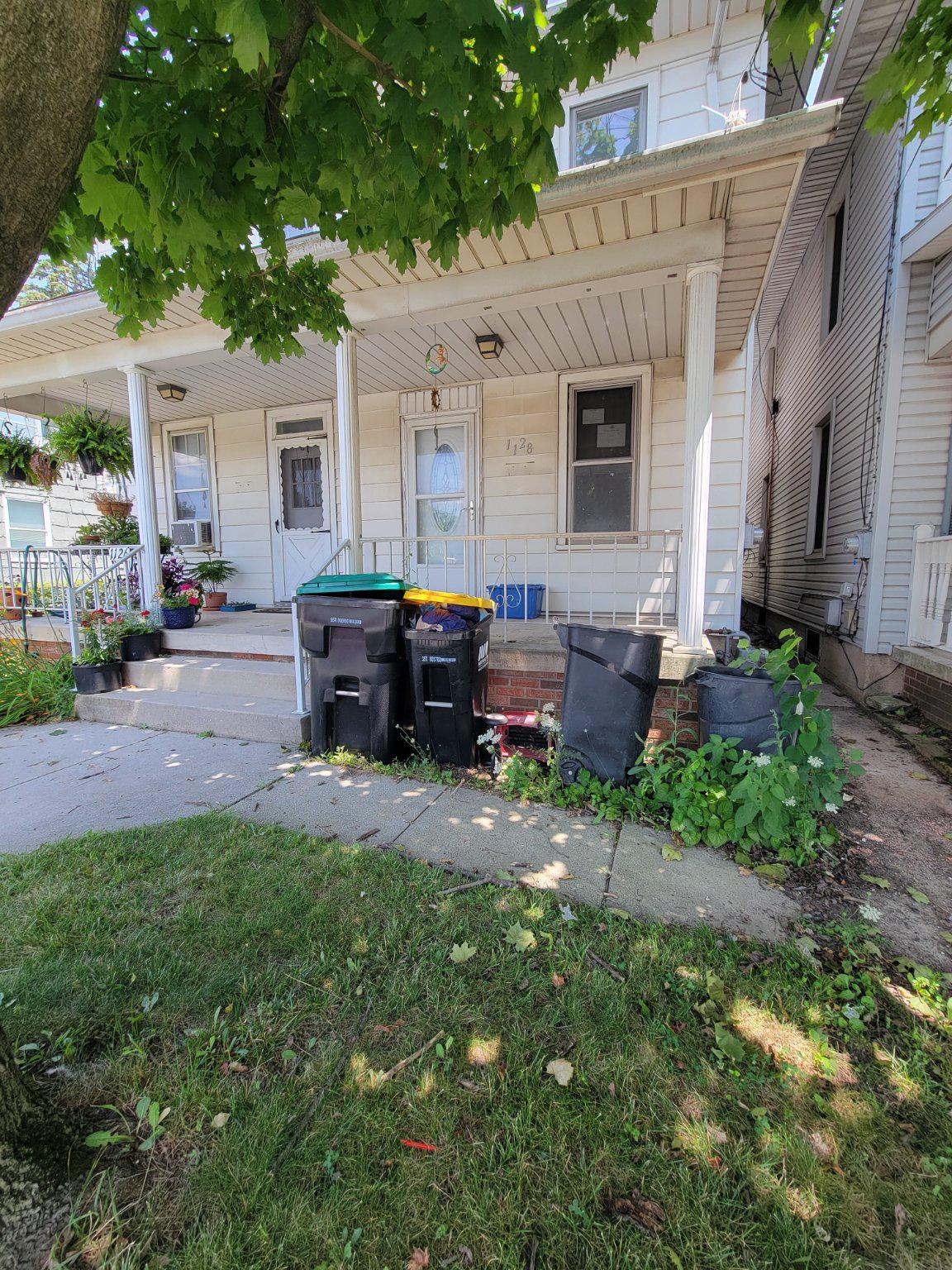 1128 Baltimore St Property Photo 1