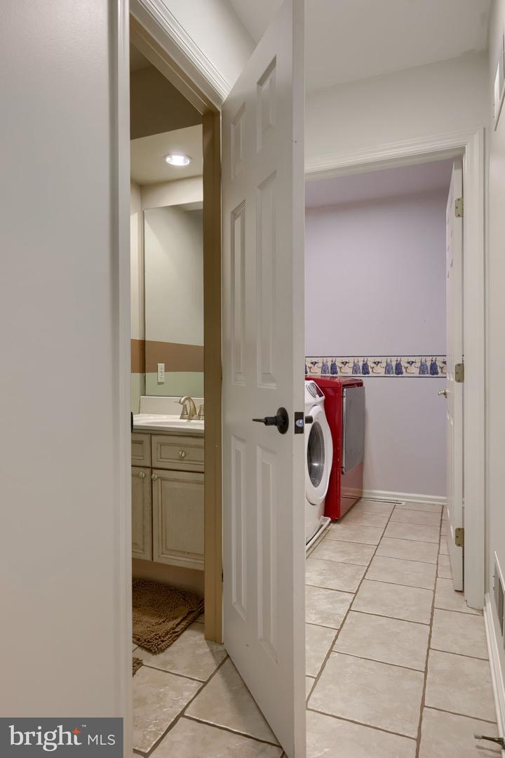 740 Chesterbrook Dr Property Photo 23