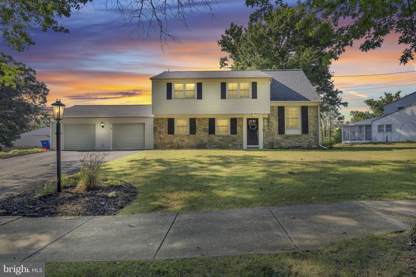 165 Old Ford Dr Property Photo 1