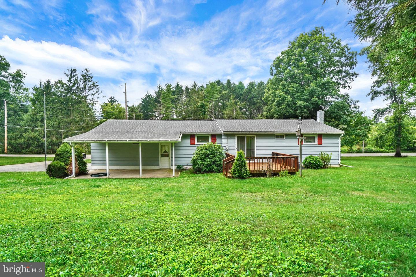 13079 Center Rd Property Photo 19