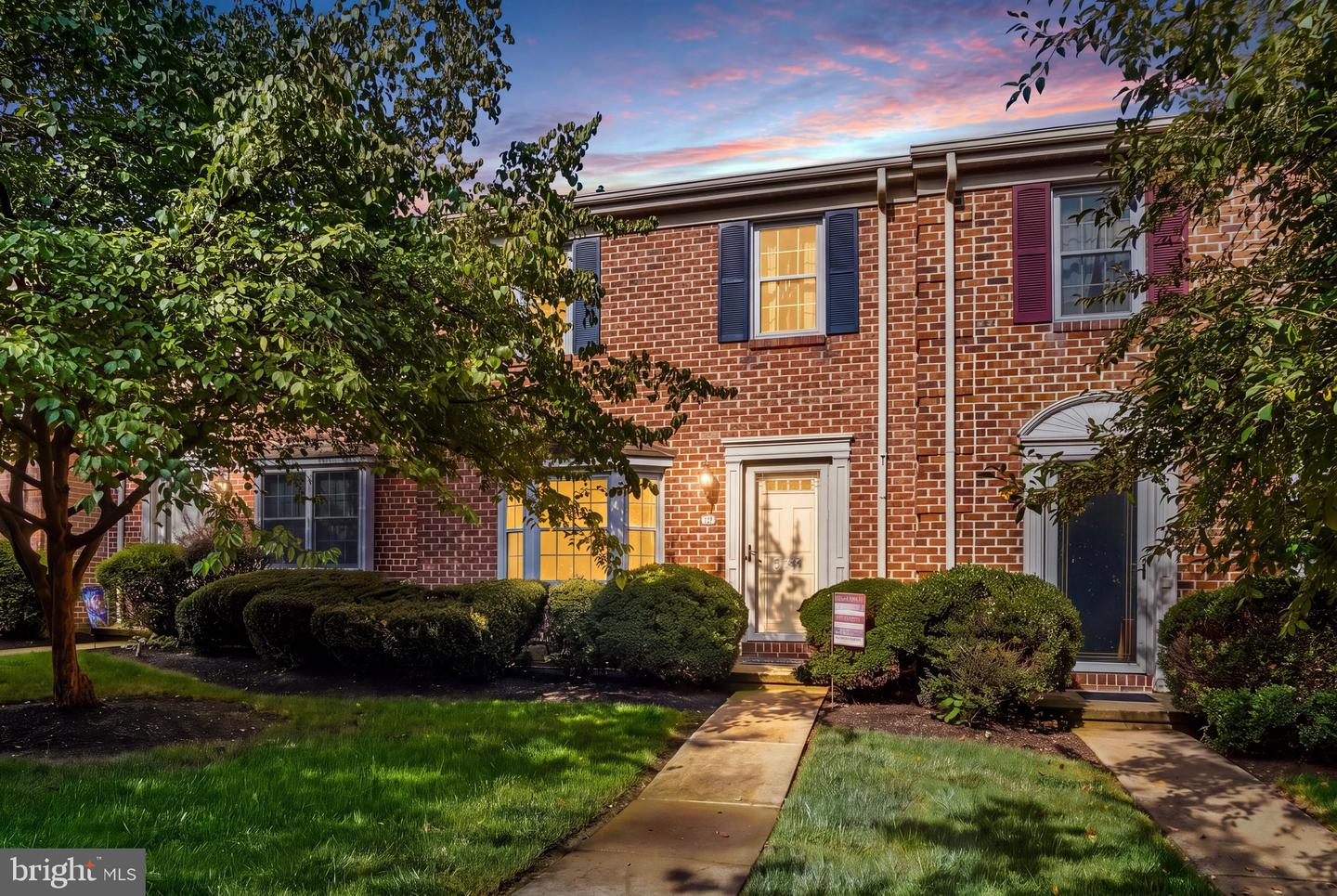 405 CHAMBERS RDG