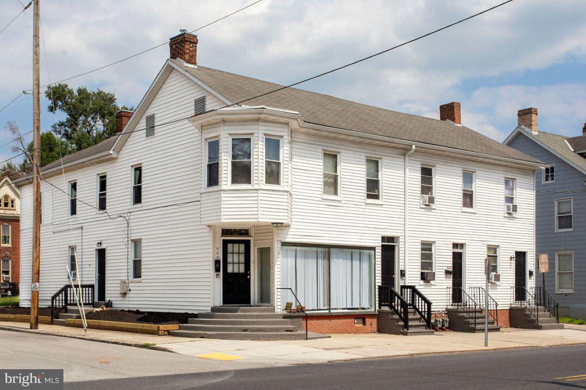400 Baltimore St Property Photo 1