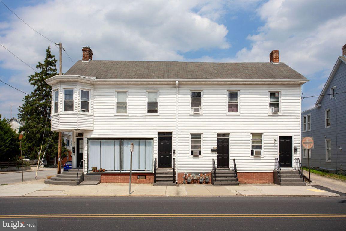 400 Baltimore St Property Photo 2