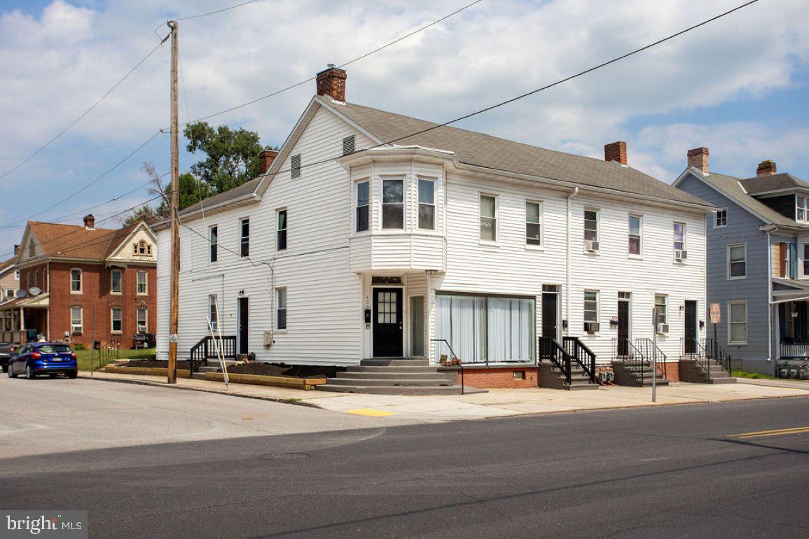 400 Baltimore St Property Photo 3