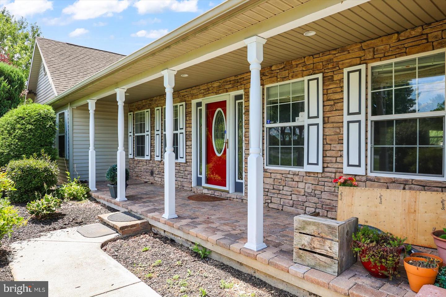 6467 Pamadeva Rd Property Photo 3
