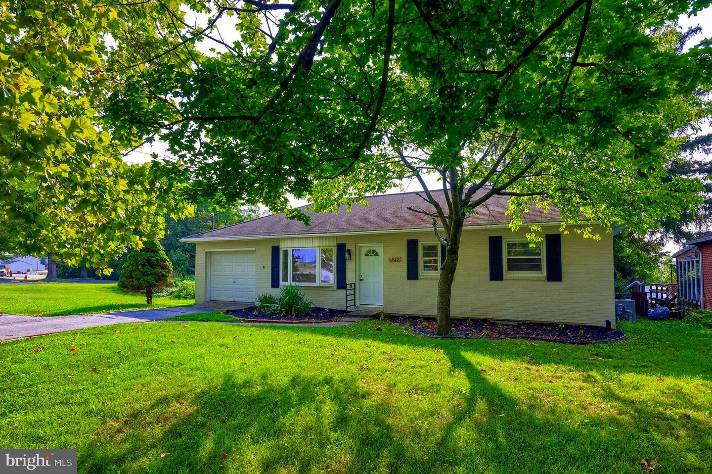 1020 Hanover Rd Property Photo 2