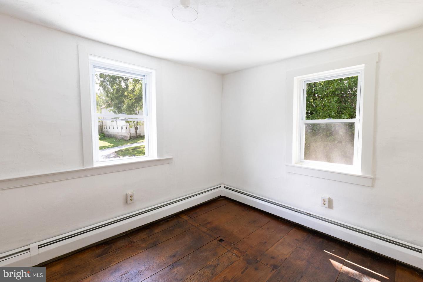 20 Seitz Ave Property Photo 11