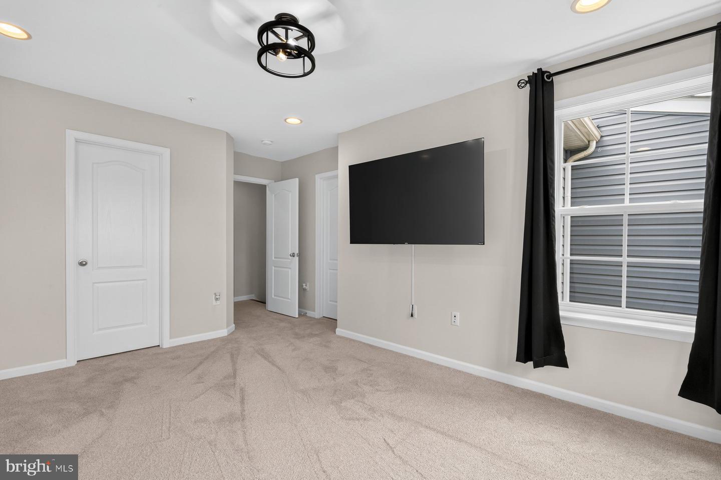 81 Ayrshire Dr Property Photo 26