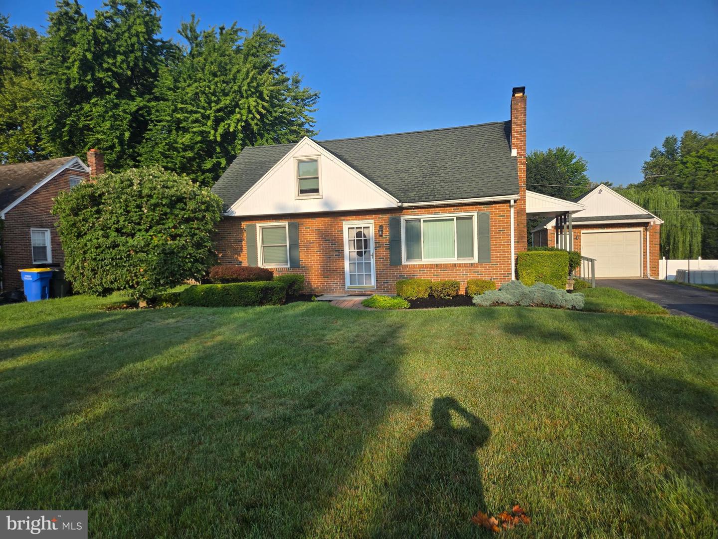 220 Edgewood Rd Property Photo 1