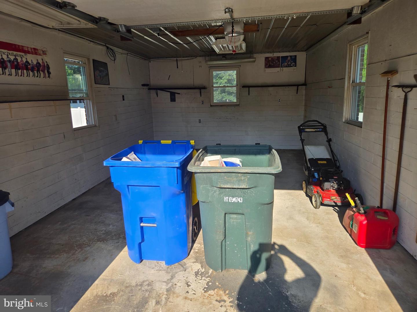 220 Edgewood Rd Property Photo 6