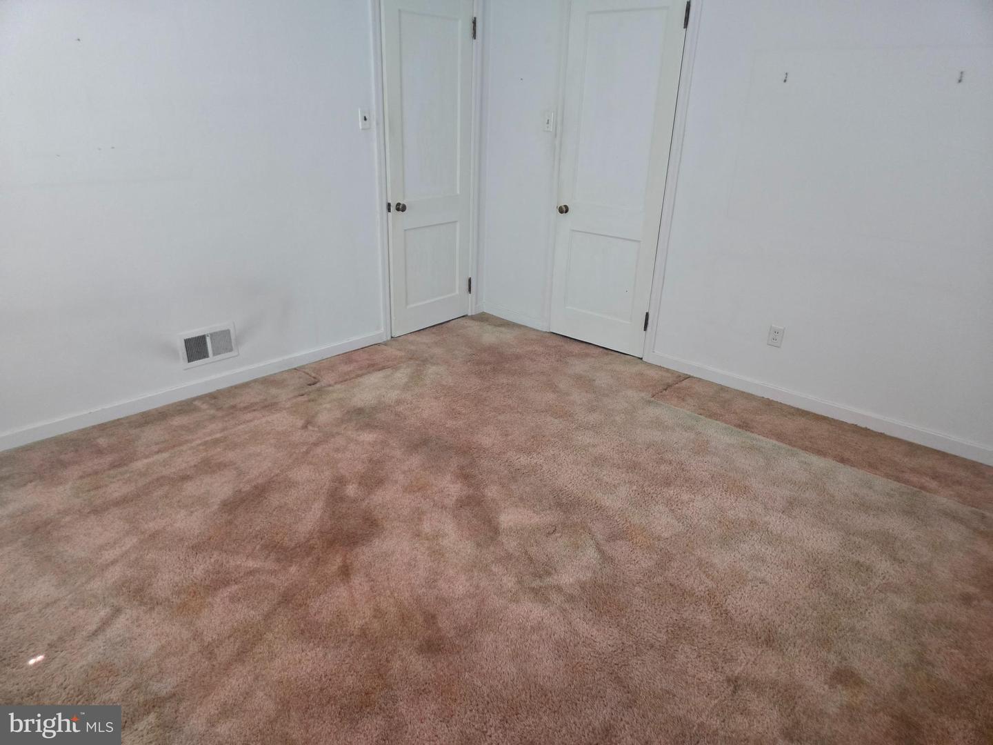 220 Edgewood Rd Property Photo 13
