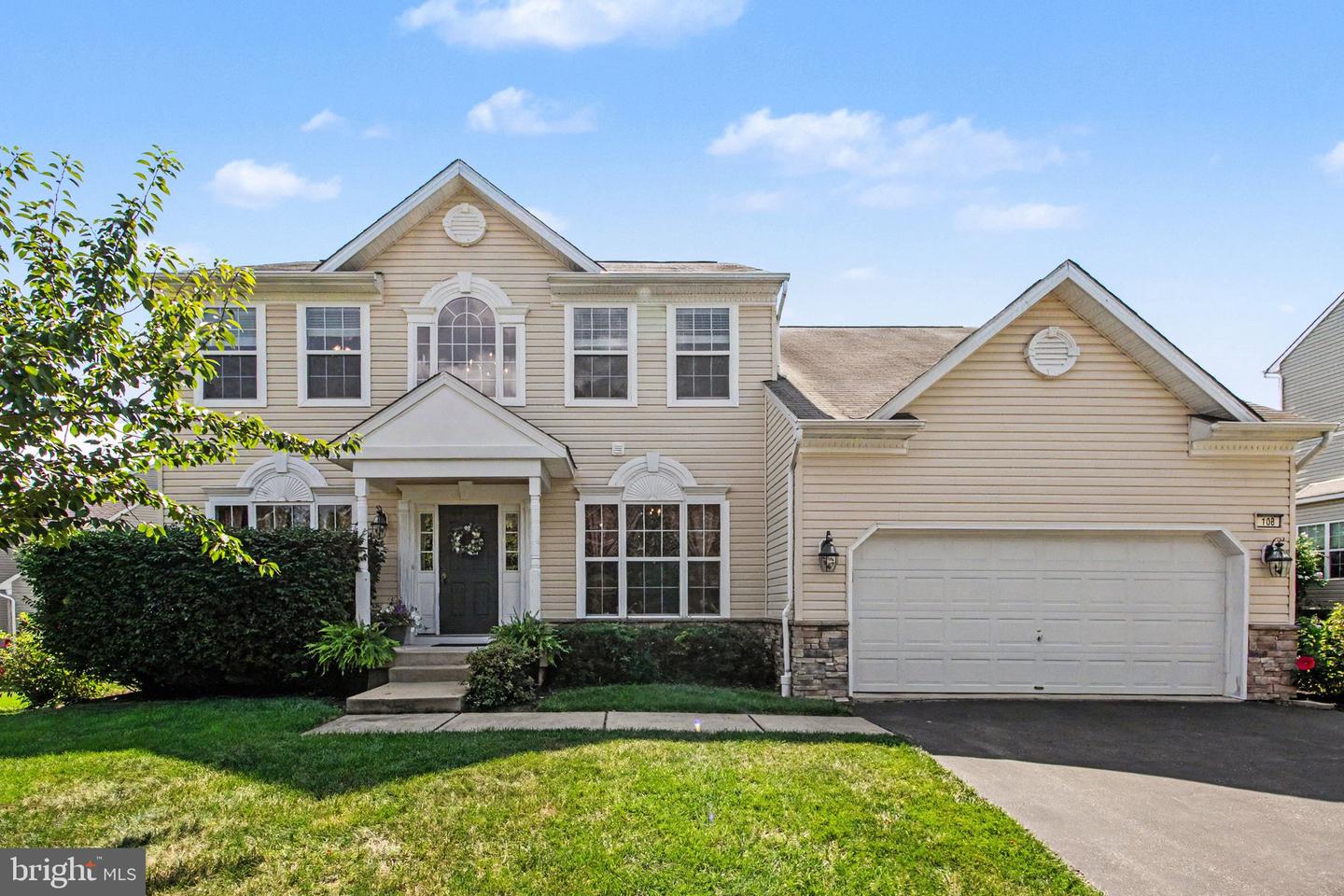 108 Cobblestone Way Property Photo 1