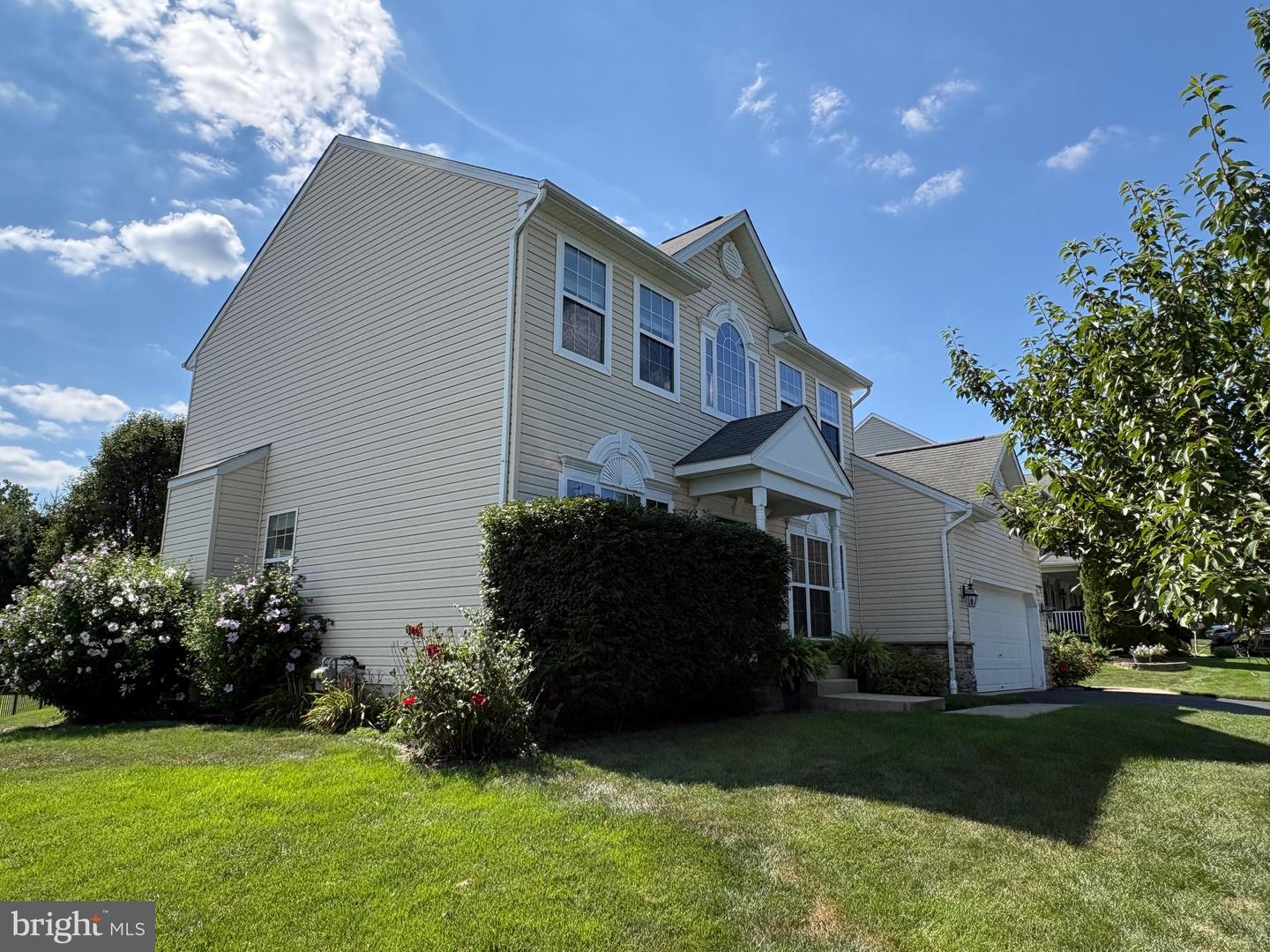 108 Cobblestone Way Property Photo 3