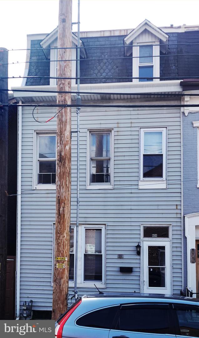 608 E PHILADELPHIA ST Property Photo 1