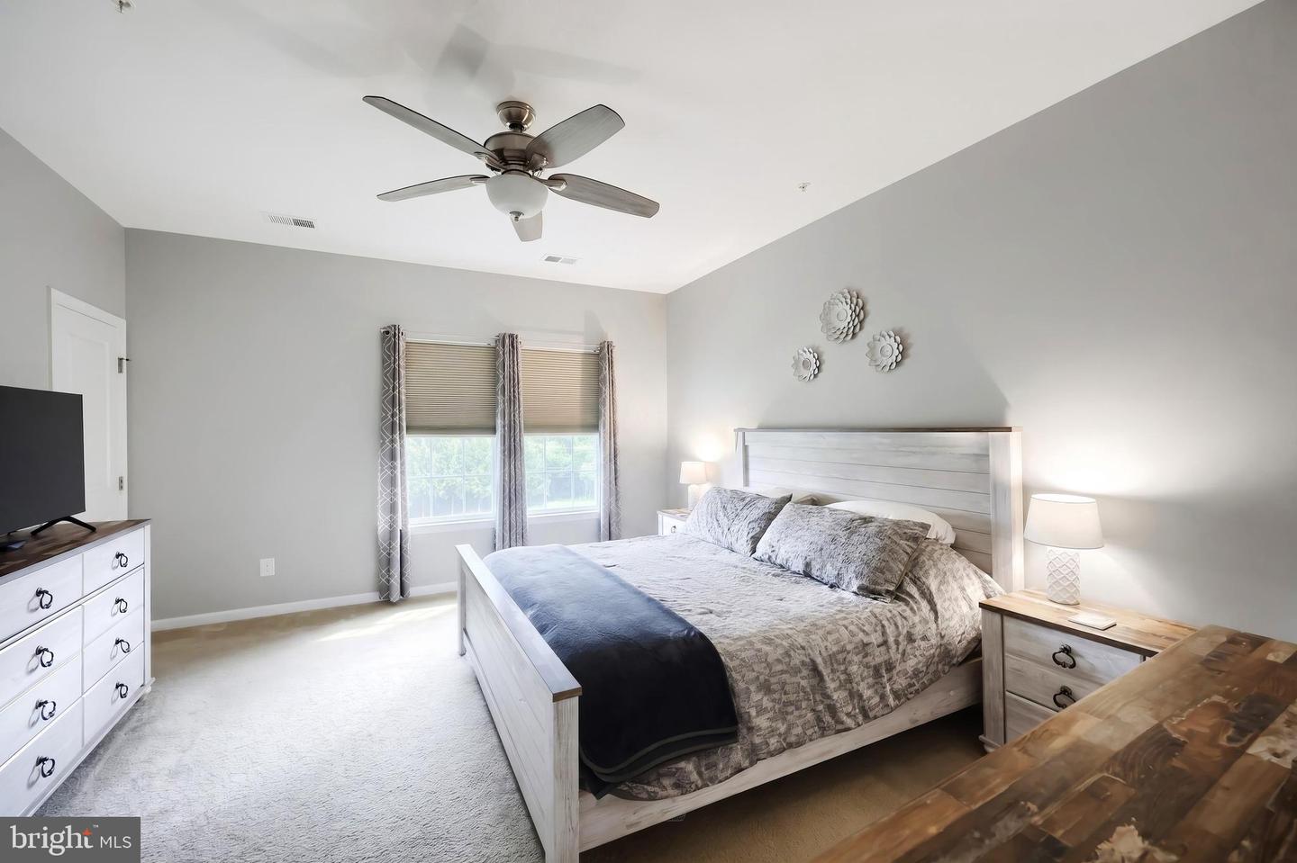 1247 Rannoch Ln Property Photo 28