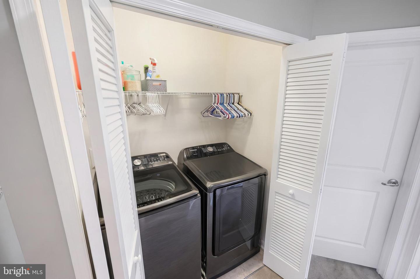 1247 Rannoch Ln Property Photo 32